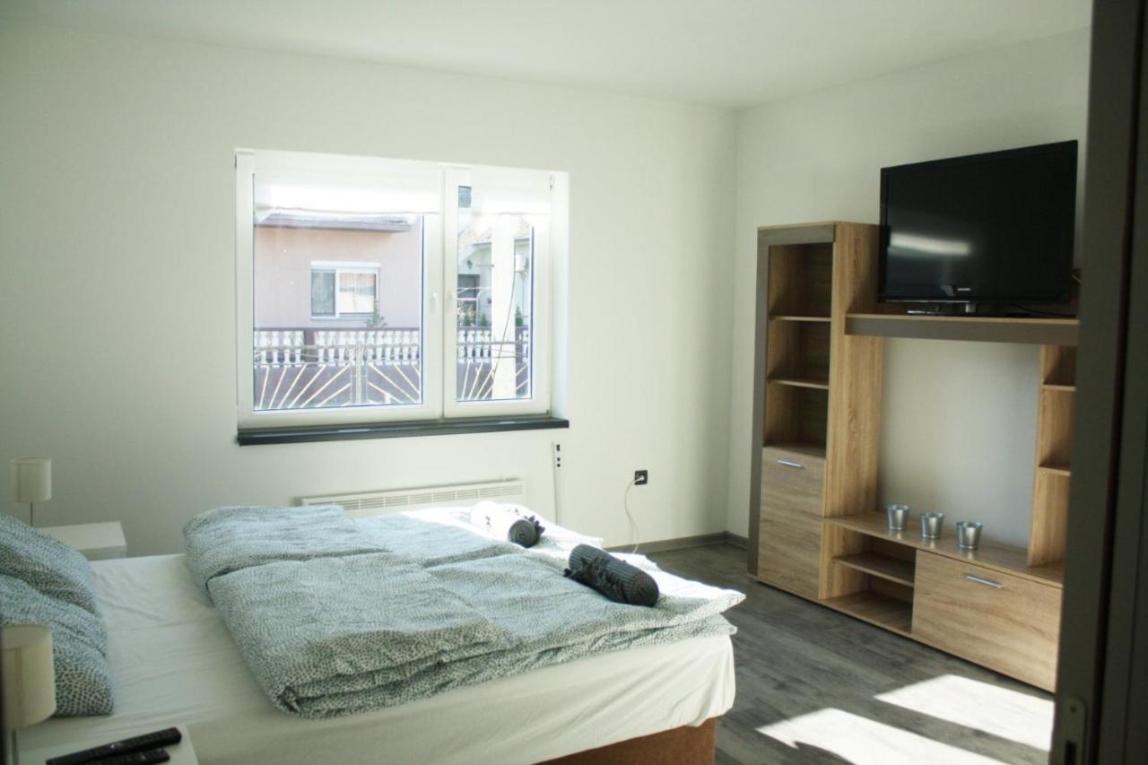 Unamare Apartment Sabac Exterior photo